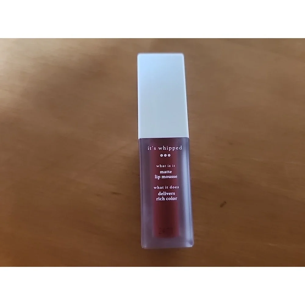 Julep It's Whipped Matte Lip Mousse - Raspberry Fluff  0.15oz. (New in‎ Box)